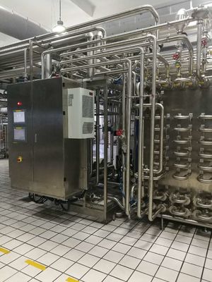 máquina del esterilizador de Uht de 120c 30s 500l/H con el sistema de limpieza del Cip