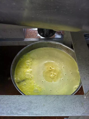 Línea de procesamiento de jengibre personalizada de alto rendimiento Maquina de planta de producción de zanahoria / jengibre / remolacha para la industria de verduras con PLC