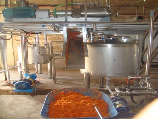 Venta en caliente Completa planta de producción de tomate personalizada Nueva máquina de procesamiento de omate / jugo de tomate / salsa / pulpa con PLC SUS304 / 316