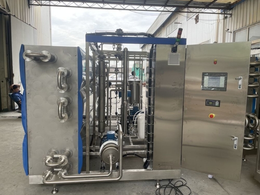 Eficiente y fácil de operar Esterilizador UHT para la línea de procesamiento de jugo de frutas / cerveza personalizado 500-20000L / H Equipo de esterilización tubular SUS304/316