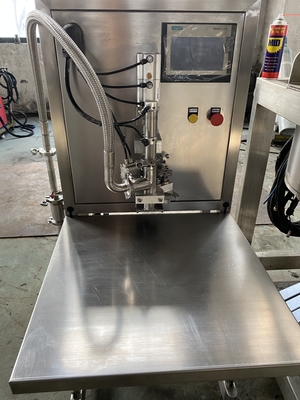 Máquina de llenado de BIB no aséptica personalizada SUS304/316 para bolsas de 1-25L en una caja de aceite / jugo / salsa de llenado con PLC