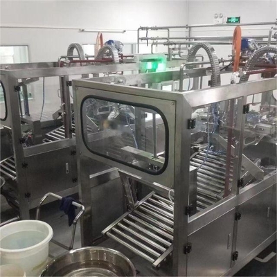 Máquina de llenado de BIB aséptica totalmente automática para 1-25L de bolsas continuas en caja de jugo de naranja / mango / piña llenador con PLC