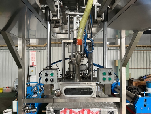 Máquina de llenado de doble cabeza de alto rendimiento personalizada 20-1000l BID Bolsa en tambor llenador aséptico llenador de caja de toneladas para fábrica de bebidas lácteas