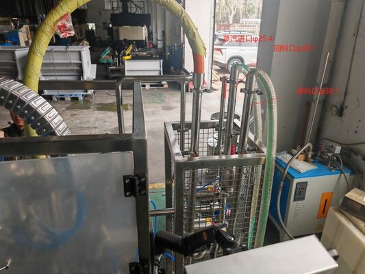 Precisión ± 0,5 por ciento Máquina de llenado de bolsas en cajas que opera a una presión de aire de 0,6 a 0,8 MPa Ideal para una distribución de líquidos precisa