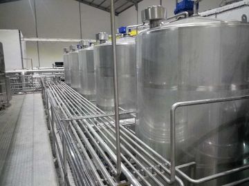 El sistema CIP totalmente automático garantiza la higiene y la seguridad de los equipos de procesamiento de alimentos, el funcionamiento automático y un uso más conveniente